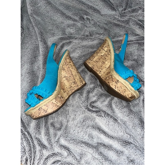 Wild Diva Turquoise Ruffle Slingback Sandals - Picture 2 of 4